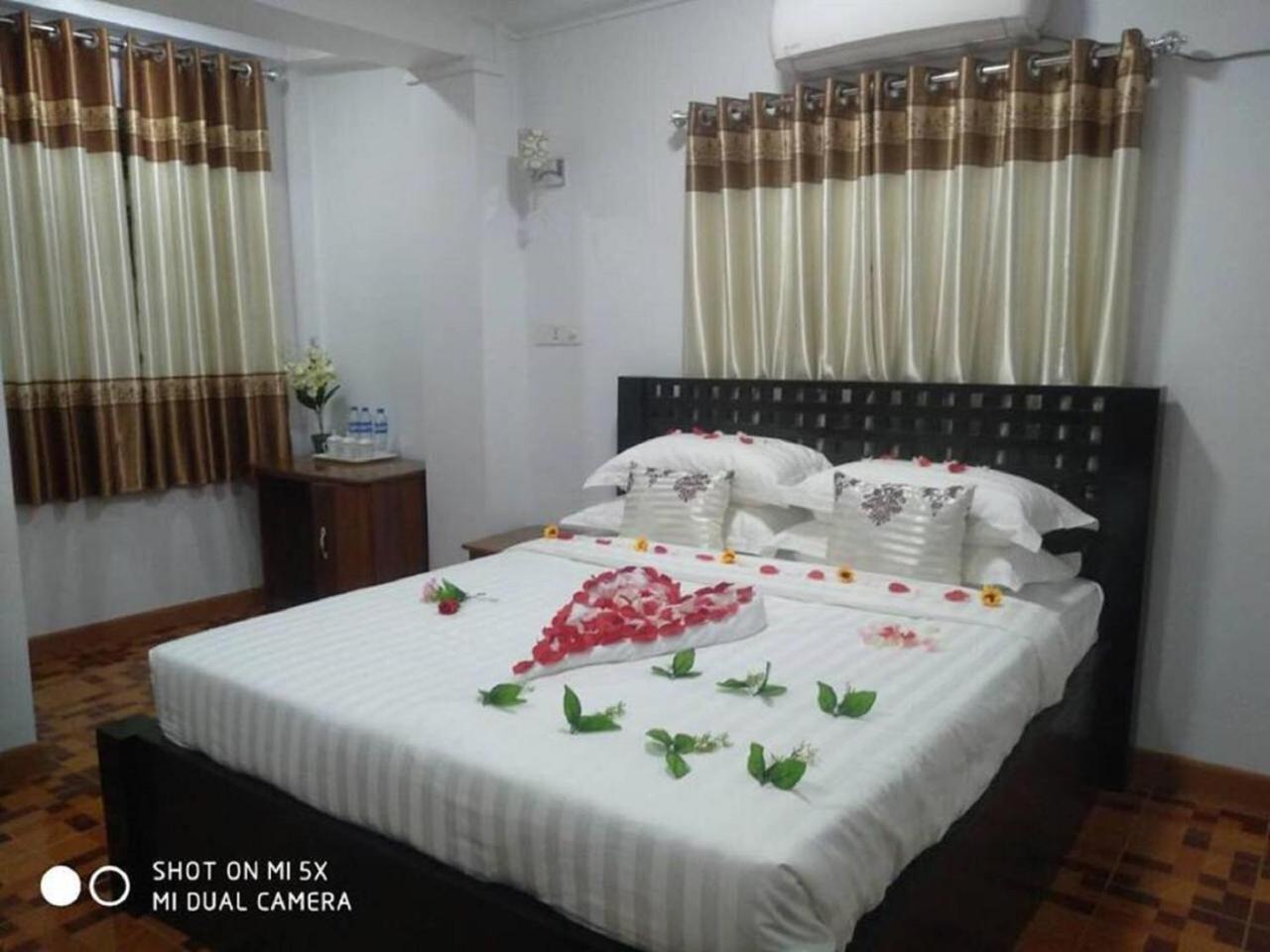 Golden Palace Hotel Hpa-an Dış mekan fotoğraf